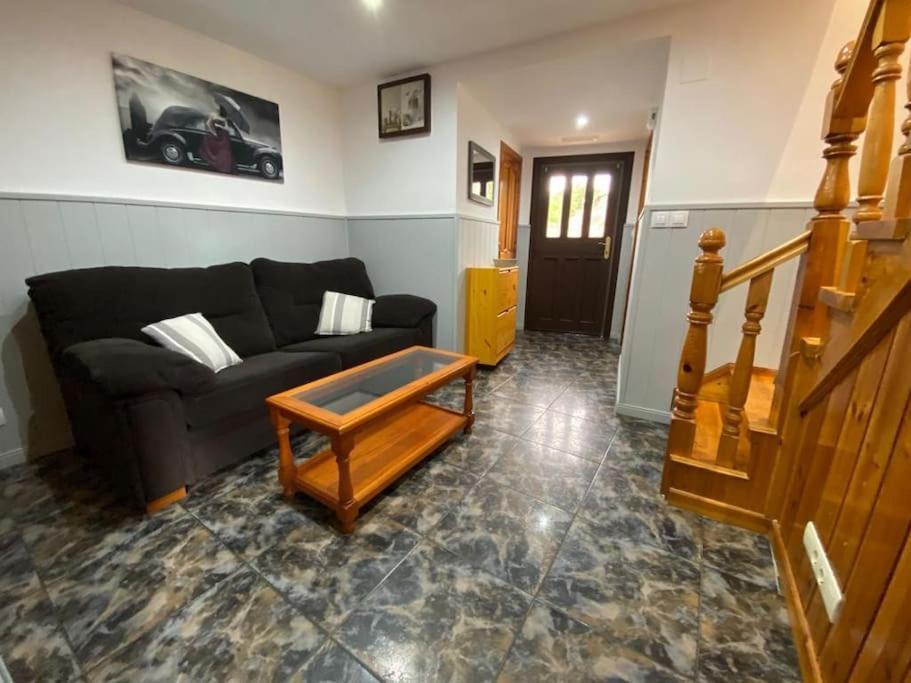 فيلا La Casa De Anita Y Jose كولونغا المظهر الخارجي الصورة